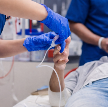 Emergency trauma hand injury treatment